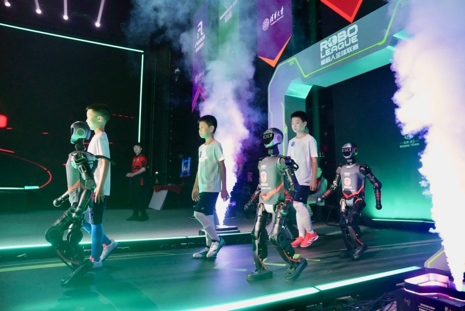 因此并未与 因此并未与