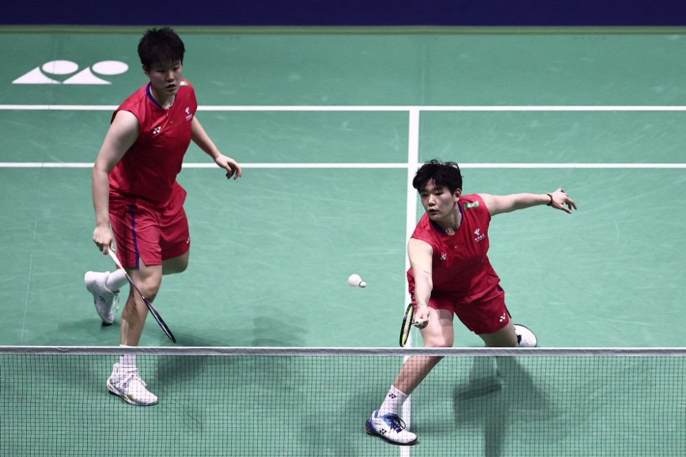 转而令人瞩 转而令人瞩